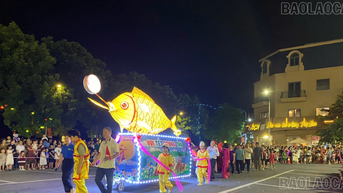 Bừng sáng đêm trăng Nghĩa Lộ