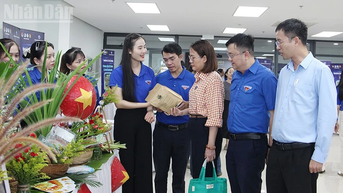 다낭 청년들, 디지털 트랜스포메이션 축제로 활기