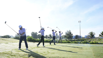 Giải golf Tạp chí Doanh Nhân Sài Gòn: 200 triệu đồng ươm mầm tài năng kinh doanh
