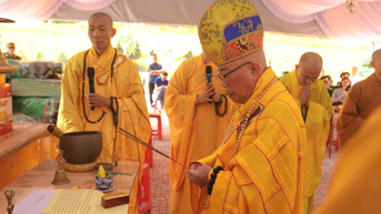 Lễ cầu siêu các anh hùng, liệt sĩ tại Đền Liệt sĩ Trung đoàn 6