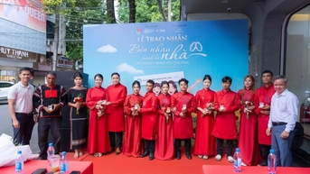Trao nhẫn cưới cho 6 cặp đôi thanh niên tại Đắk Lắk