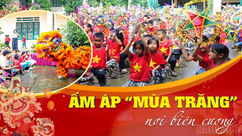 Ấm áp “mùa trăng” nơi biên cương