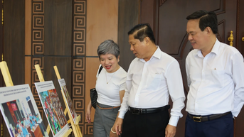 Báo GD&TĐ triển lãm ảnh chuyên đề giáo dục vùng dân tộc thiểu số