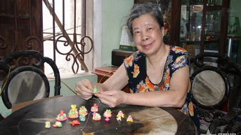 Người hơn nửa thế kỷ giữ hồn Trung thu qua con giống bột