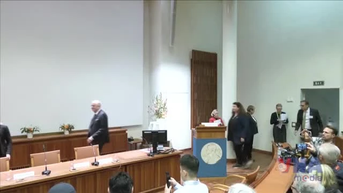 Giải Nobel Y sinh 2025 vinh danh 3 nhà khoa học