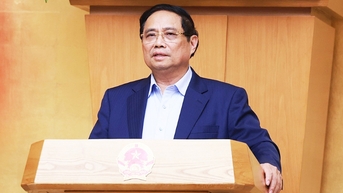 팜민친 총리는 베트남 문화의 날을 즉시 제안해 달라고 요청했습니다.