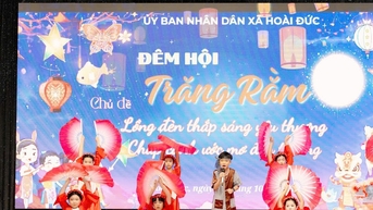 Xã Hoài Đức trao hơn 2.200 phần quà, học bổng cho thiếu nhi dịp Trung thu