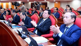អត្ថបទពេញលេញនៃសេចក្តីថ្លែងការណ៍ថ្ងៃធ្វើការដំបូងនៃសន្និសីទកណ្តាលលើកទី 13