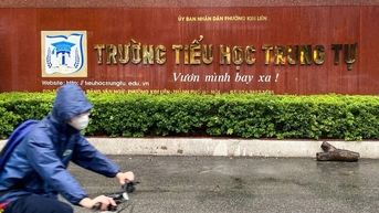 Phụ huynh tố trường tiểu học vi phạm về thu tiền ngoài giờ, dạy thêm