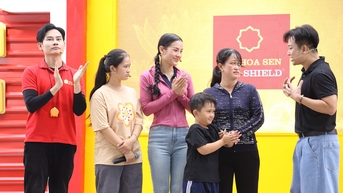 Bữa cơm chan nước lạnh của cô bé mồ côi khiến MC Dương Hồng Phúc, Quách Tuấn Du, Phương Trinh Jolie bật khóc