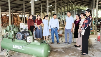 Nghiệm thu đề án “Hỗ trợ ứng dụng máy móc, thiết bị tiên tiến vào sản xuất gốm”