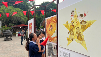 Trưng bày "Dân tộc tự hào": Hội họa, lòng yêu nước và vẻ đẹp hòa bình