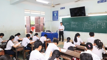 Khánh Hòa sẽ giao quyền tuyển dụng giáo viên cho cấp xã?