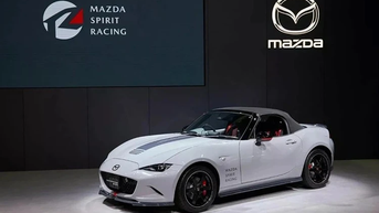 "Soi" Mazda MX-5 Spirit Racing Roadster 12R giá 1,3 tỷ, giới hạn 200 chiếc
