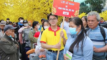 Công đoàn Việt Nam hỗ trợ hơn 2.500 đoàn viên, lao động về quê đón Tết Bính Ngọ 2026