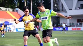 តើ​អ្នក​នៅ​តែ​អាច​លេង​បាល់​ទាត់​ដោយ​សរសៃ​ចង​នៅ​ជង្គង់​ទាំង​ពីរ​បាន​ទេ?