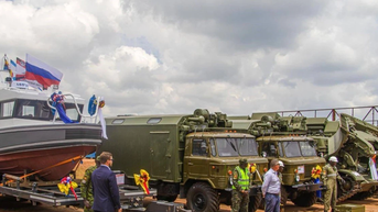 Nga mở rộng hợp tác quân sự với Uganda, viện trợ hơn 53 triệu USD vũ khí