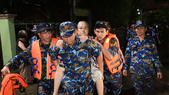 Chính ủy Quân chủng Hải quân: Xác định cứu giúp nhân dân là nhiệm vụ "chiến đấu trong thời bình"