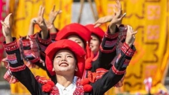 Góp ý dự thảo Văn kiện Đại hội XIV của Đảng:Công nghiệp văn hóa - trụ cột phát triển mới