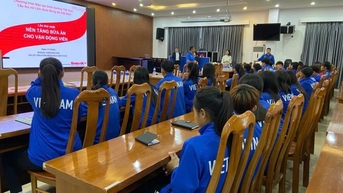 Bóng đá Việt Nam chú trọng dinh dưỡng cho cầu thủ trẻ