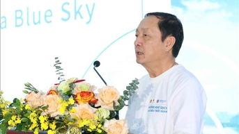 Không khí sạch cho bầu trời xanh