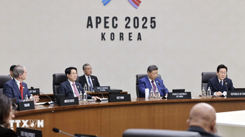 Chủ tịch nước kết thúc tốt đẹp chuyến công tác tham dự Tuần lễ Cấp cao APEC