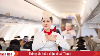 Khách được phục vụ bánh Maison Kayser và nghe violin trên chuyến bay đầu tiên của Sun PhuQuoc Airways