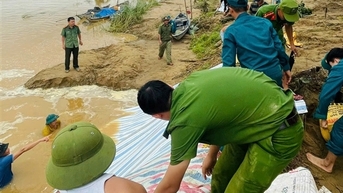 Bờ sông Thu Bồn sạt lở nghiêm trọng sau lũ, đe dọa an toàn của hàng trăm hộ dân