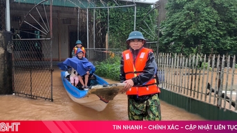 Mưa có nơi đến 900mm, gần 4.300 nhà dân ở Hà Tĩnh bị ngập lụt