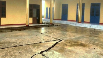 Nền nứt toác, sụt lún, điểm trường miền núi Đà Nẵng nguy cơ sập