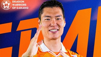 30 giây nghiệt ngã, trung vệ Hàn Quốc thành người hùng của CLB Đà Nẵng