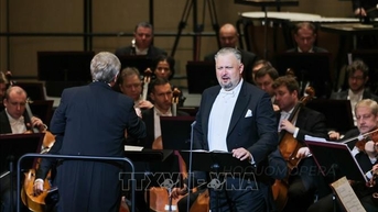 Hai nghệ sĩ opera hàng đầu nước Nga biểu diễn tại Việt Nam