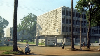 Trường đại học nào lâu đời nhất miền Nam?