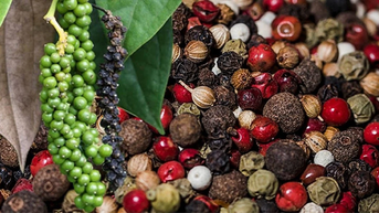 Ngày 2-11: Cà phê rớt giá, hồ tiêu tiếp đà tăng