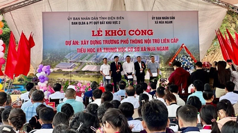 Ba gia đình hiến đất xây dựng Trường liên cấp ở xã biên giới Núa Ngam
