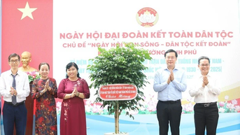"Ngày hội non sông-dân tộc kết đoàn"