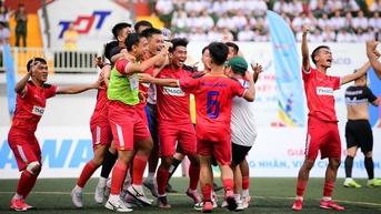 Sacombank vô địch nghẹt thở Giải bóng đá công nhân, viên chức Việt Nam 2025