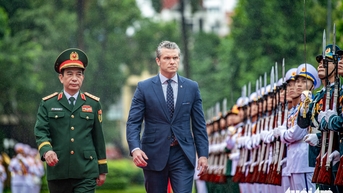 Đại tướng Phan Văn Giang hội đàm với Bộ trưởng Bộ Chiến tranh Mỹ