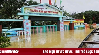 Mưa lũ diễn biến phức tạp, TP Huế tiếp tục cho học sinh nghỉ học