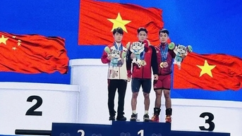 Tặng Huân chương Lao động cho 53 HLV, VĐV đạt thành tích cao