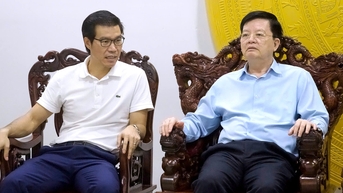 Phó thủ tướng Mai Văn Chính thăm Trường đại học Tôn Đức Thắng, dự bế mạc giải bóng đá công nhân