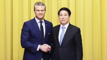Chủ tịch nước Lương Cường tiếp Bộ trưởng Bộ Chiến tranh Mỹ