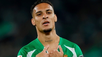 Antony lập cú đúp siêu phẩm đưa Betis vào top 5 La Liga