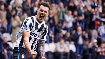 Đội bóng 'không biết ghi bàn' thắng sốc 8-2 sau khi thay HLV