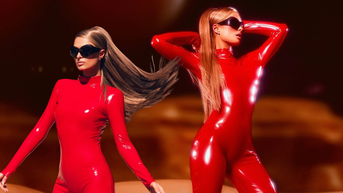 Paris Hilton ធ្វើឱ្យរដូវកាល Halloween