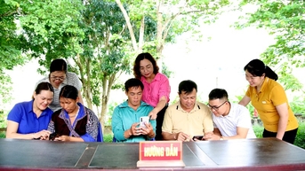 Mường Kim đẩy mạnh phong trào “Bình dân học vụ số”