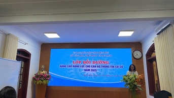 Khai giảng các Lớp bồi dưỡng, nâng cao năng lực cho cán bộ thông tin cơ sở năm 2025