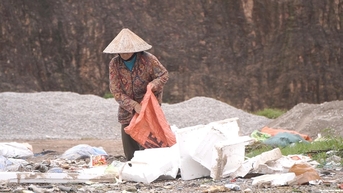 Số phận mong manh của người phụ nữ khuyết tật