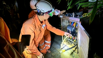 Một số khu vực ở Huế tạm ngừng cấp điện do mực nước các sông lên cao trở lại