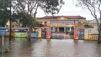 Hơn 28 nghìn học sinh ở Quảng Trị tạm nghỉ học do lũ